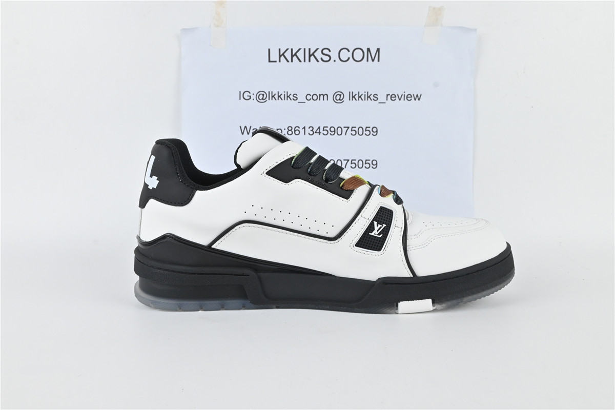 L0vis Vvtt0n LV Trainer Black White
